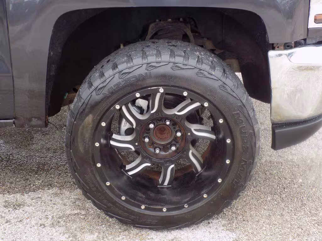 2016 Chevrolet Silverado 1500 - 1GCRCNEH9GZ107998 - Image #18